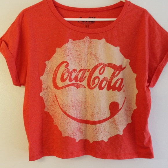 Coca Cola Tops - 🎀Red Coca-Cola Bottle Cap Top
